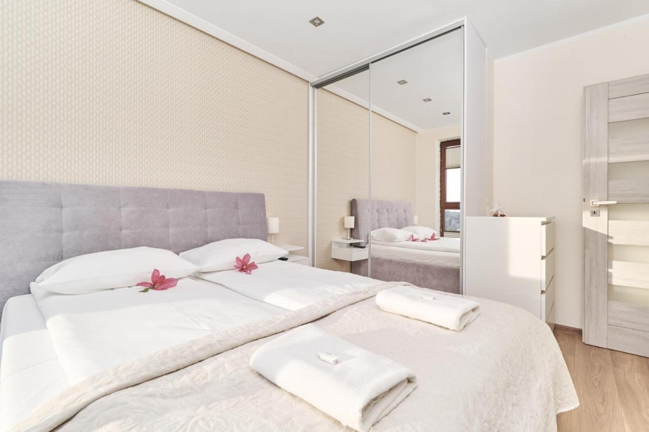 Apartment Wroclaw Krakowska With Balcony And Free Garage By Noclegi Renters Εξωτερικό φωτογραφία