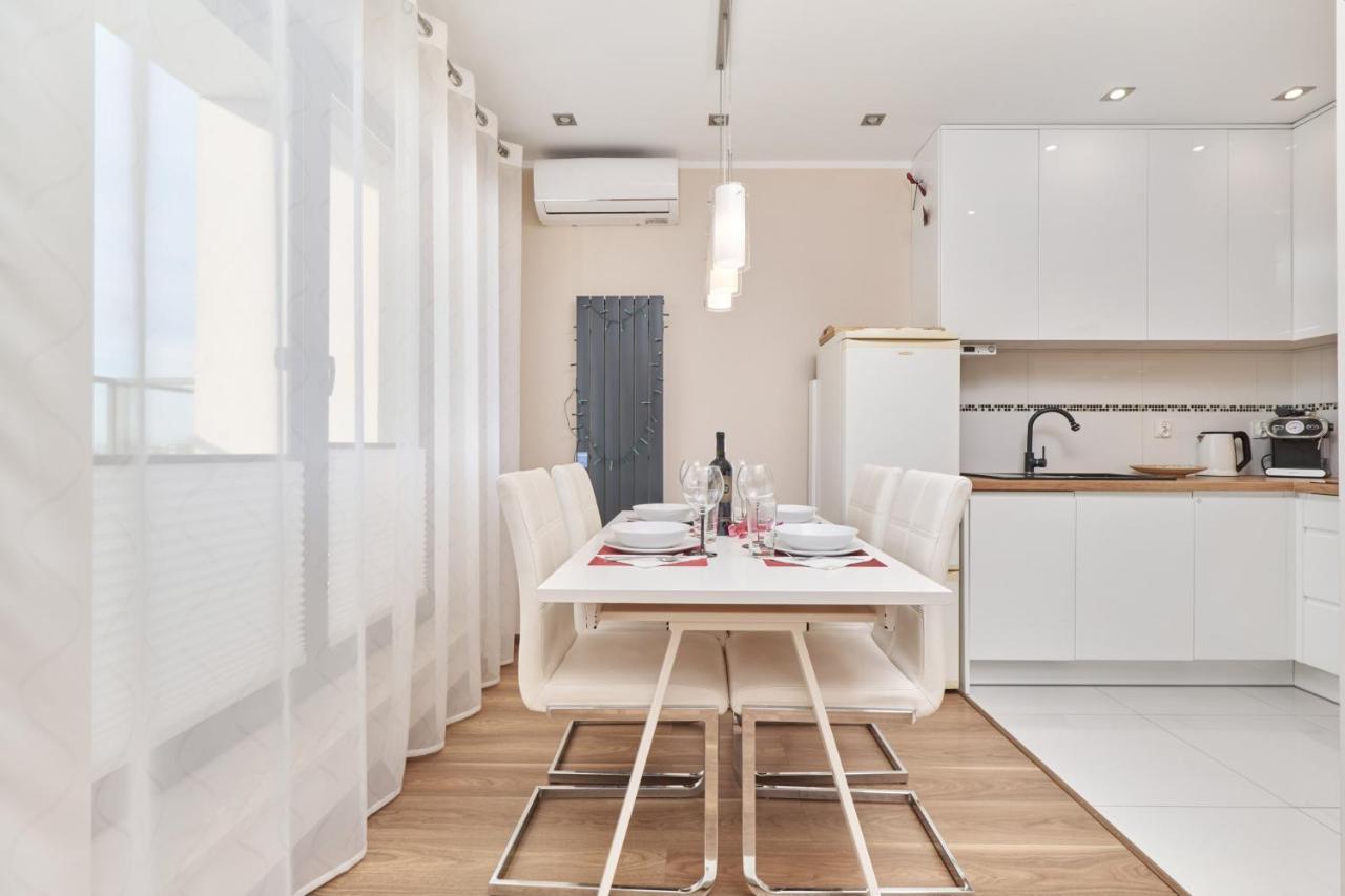 Apartment Wroclaw Krakowska With Balcony And Free Garage By Noclegi Renters Εξωτερικό φωτογραφία