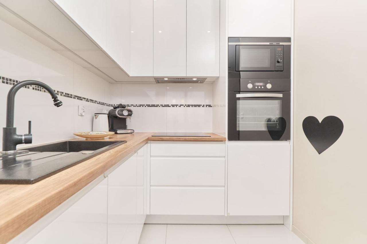 Apartment Wroclaw Krakowska With Balcony And Free Garage By Noclegi Renters Εξωτερικό φωτογραφία