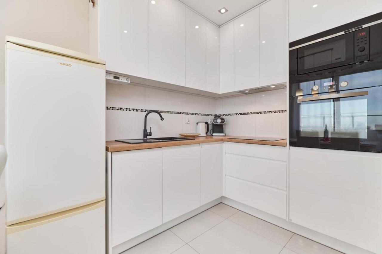 Apartment Wroclaw Krakowska With Balcony And Free Garage By Noclegi Renters Εξωτερικό φωτογραφία